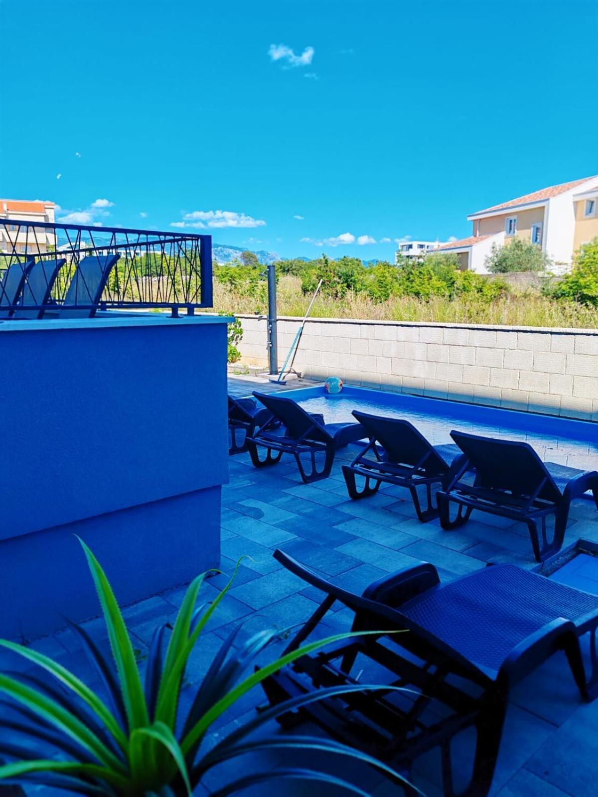 Apartmani Anastasia With Pool, Novalja Eksteriør bilde